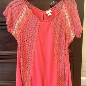 Ladies coral color DayTrip